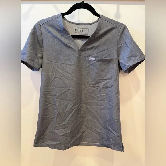 FIGS Catarina One-Pocket Scrub Top - Picture 2 of 5